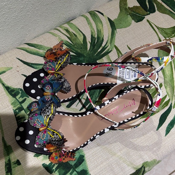Betsey Johnson Polka Dot Butterfly Heels - Picture 1 of 7